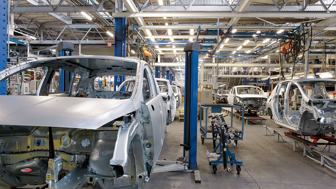 Automotive manufacturer achieves 91% reduction in machine downtime through predictive downtime analytics.